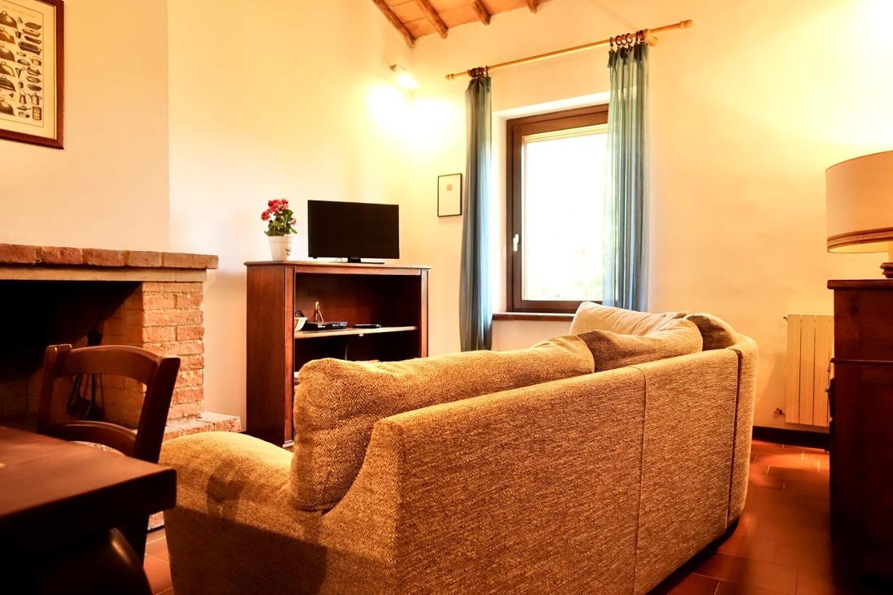 Agriturismo Montioni ソヴィチッレ エクステリア 写真