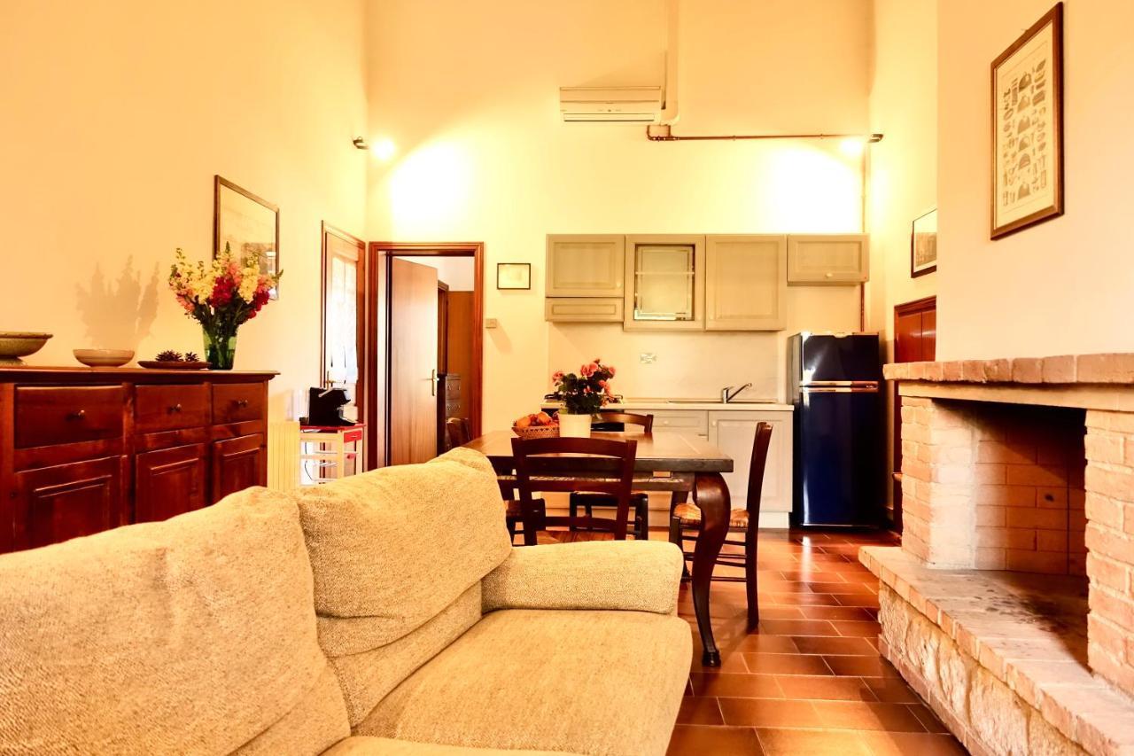 Agriturismo Montioni ソヴィチッレ エクステリア 写真