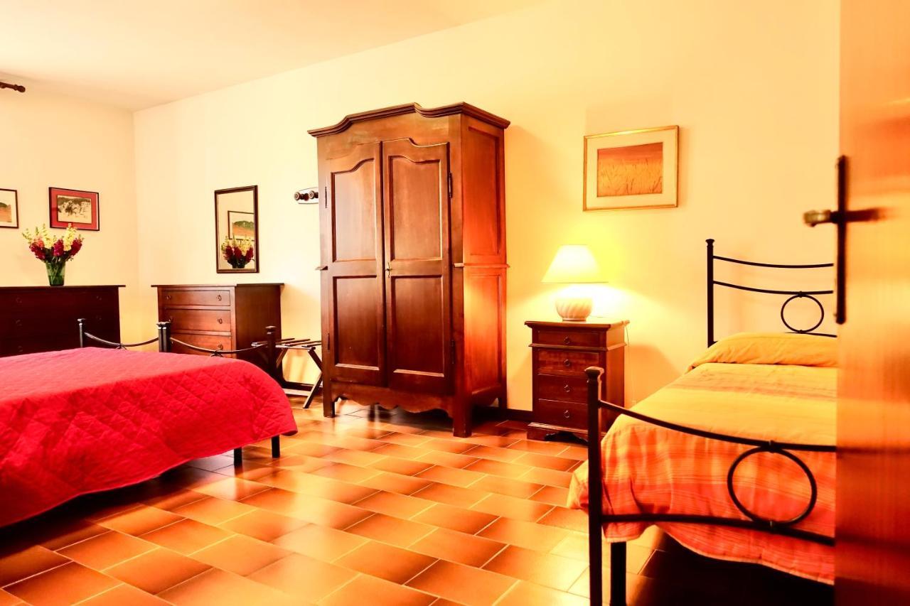 Agriturismo Montioni ソヴィチッレ エクステリア 写真
