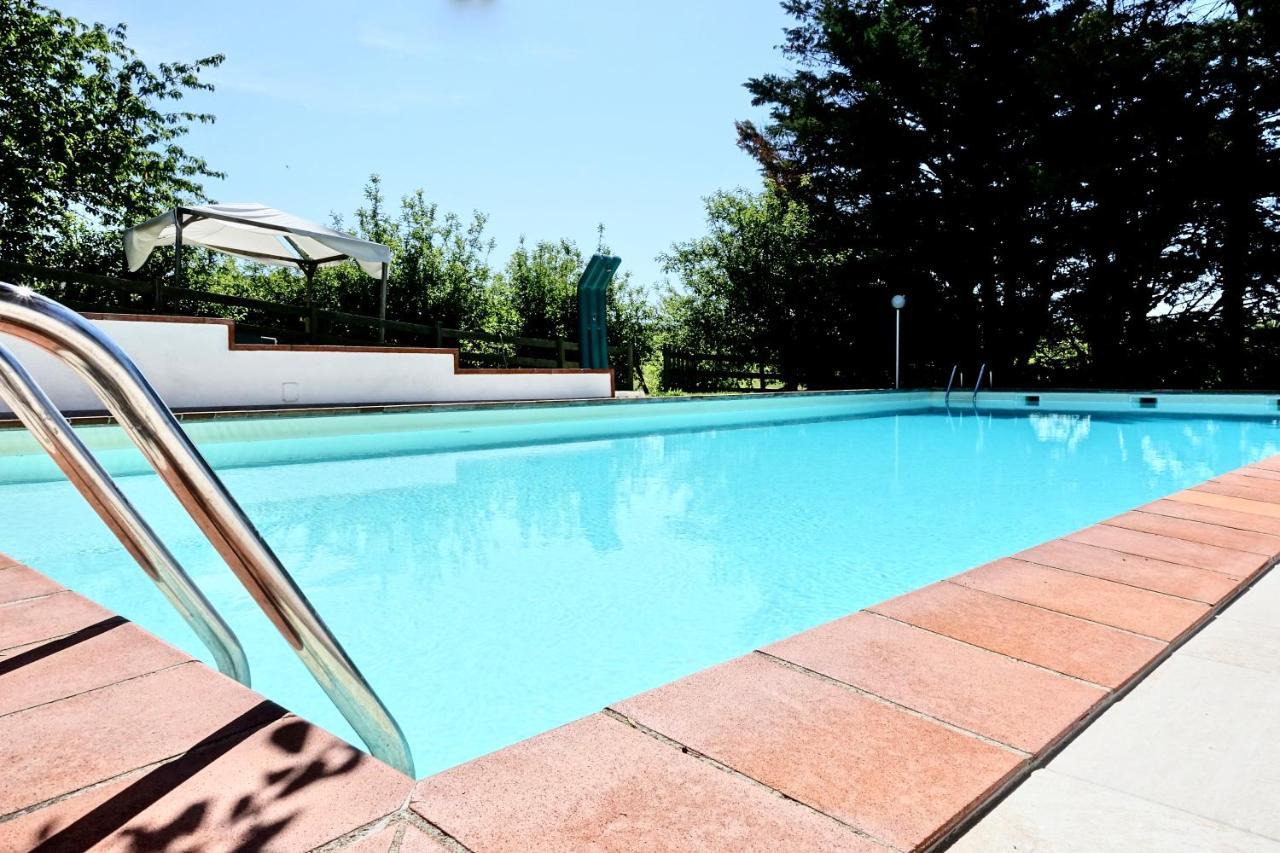 Agriturismo Montioni ソヴィチッレ エクステリア 写真