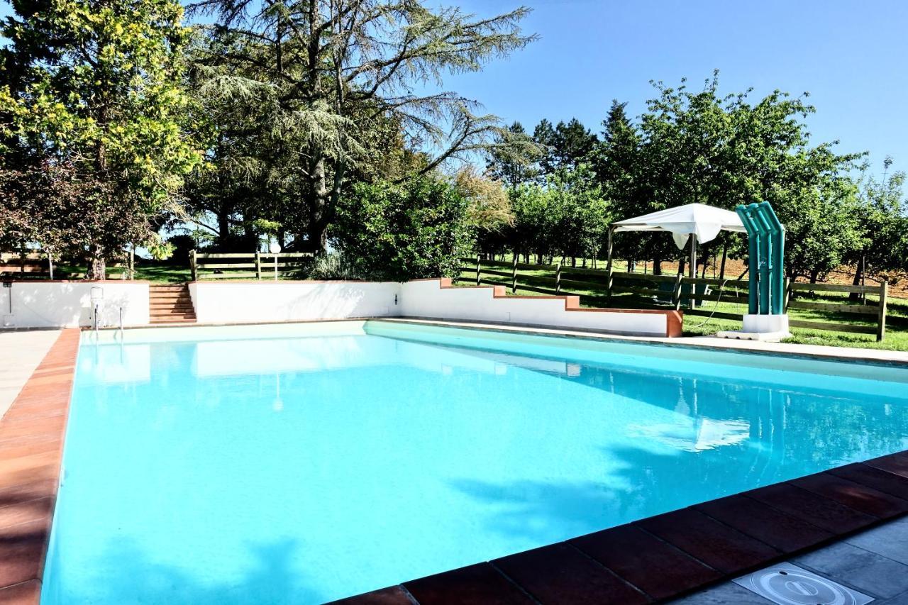 Agriturismo Montioni ソヴィチッレ エクステリア 写真